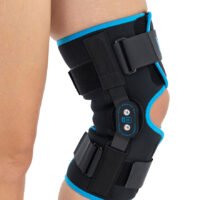 284804-4T7A3884-200x200-1