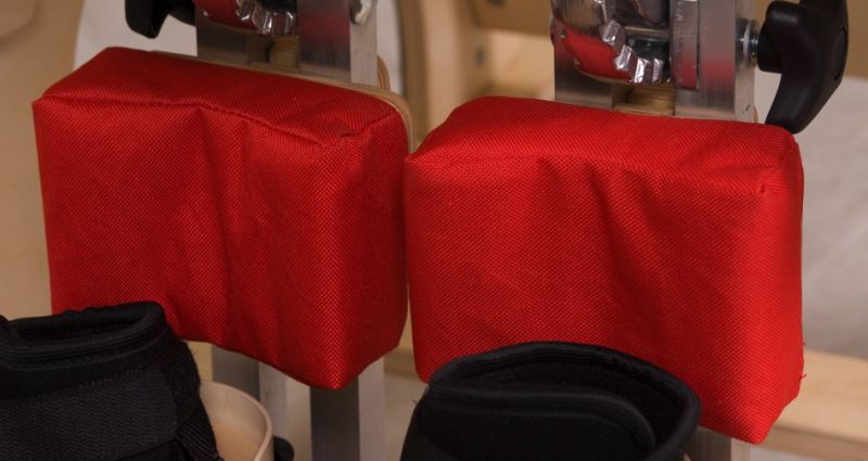 perne-pentru-gambe-pentru-scaun-terapeutic-zebra-pentru-copii-cu-dizabiliti-1