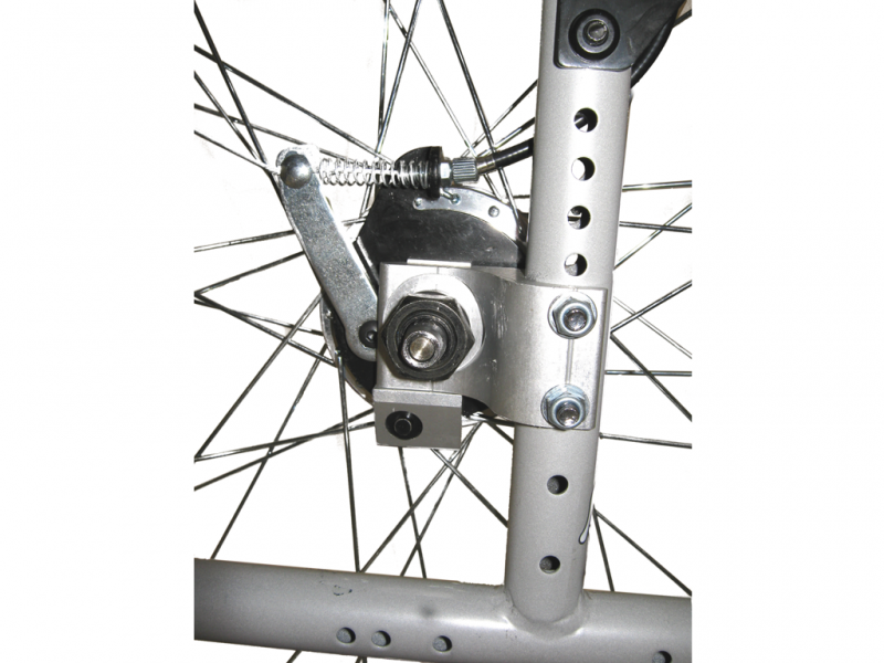 scaun-cu-rotile-pentru-persoane-supraponderale-drive-rotec-xl-3